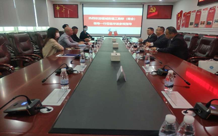 龙华区福城街道工商联主席、会长杨锦昌一行莅临华谋咨询工作调研